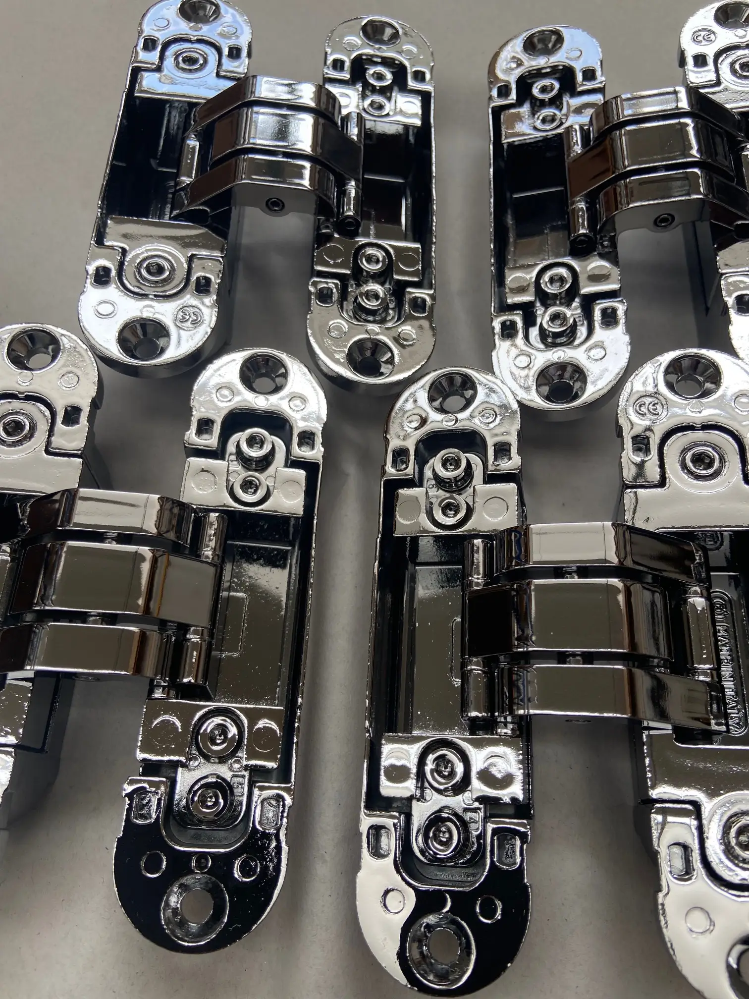 Cerniere porte cromate